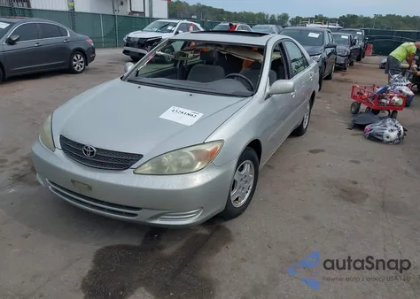 2002 Toyota Camry Le V6 из США, поврежденный, VIN 4T1BF30K52U034968